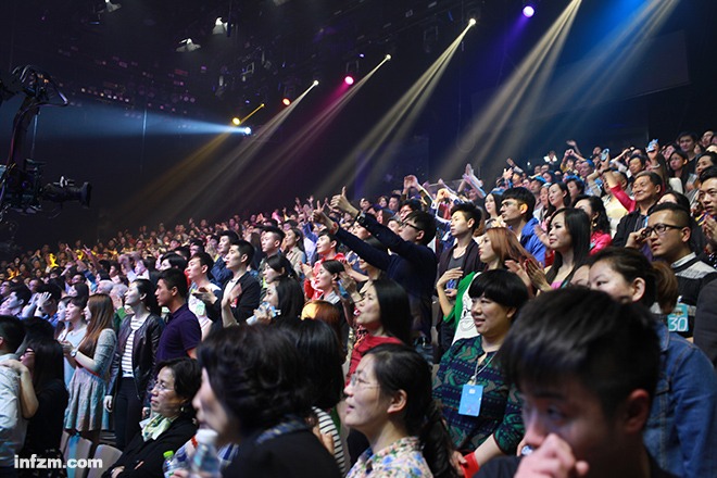 蒂姆迎来十二赛季出色发挥,德国队观众热烈欢呼!